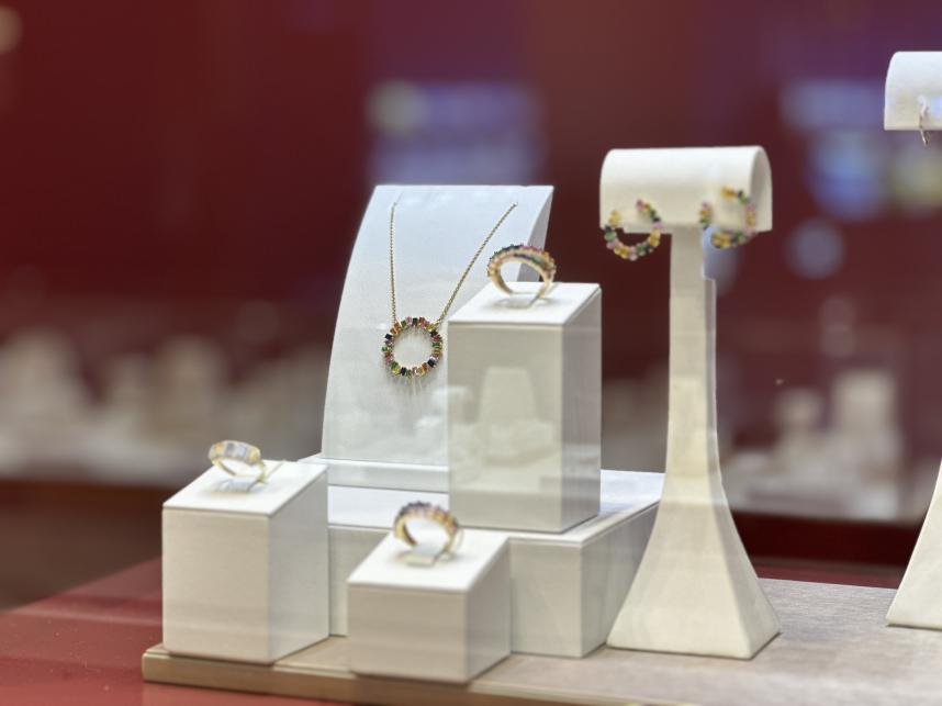 Обновленный магазин MIUZ Diamonds открылся в ТК «Невский Центр»